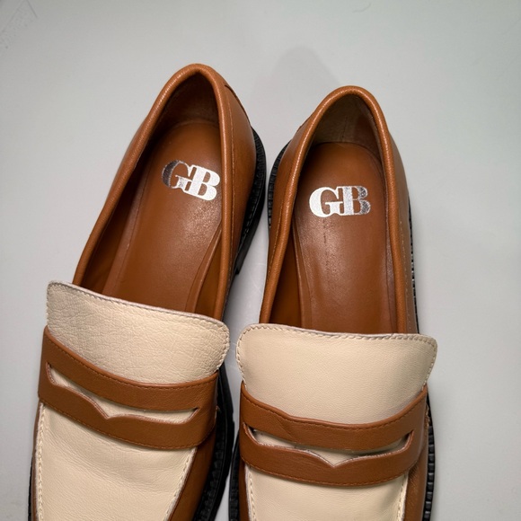GB Gianni Bini Chunky Loafers Tan Cream Lug Sole Preppy Shoes 7.5 - Picture 5 of 7